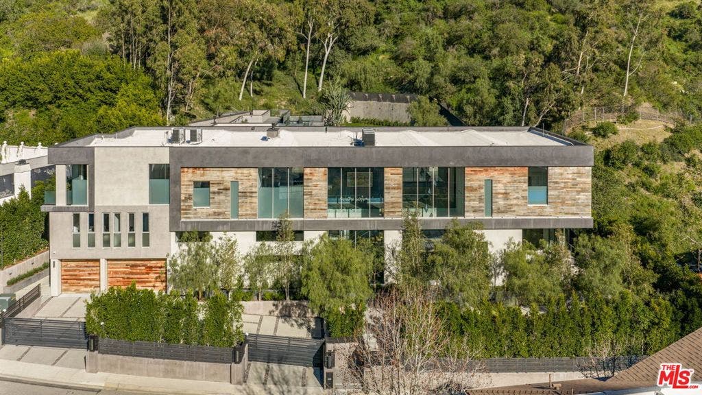 1116 Chantilly Road, Los Angeles, CA 90077 1116 Chantilly Road, Los Angeles, CA 90077