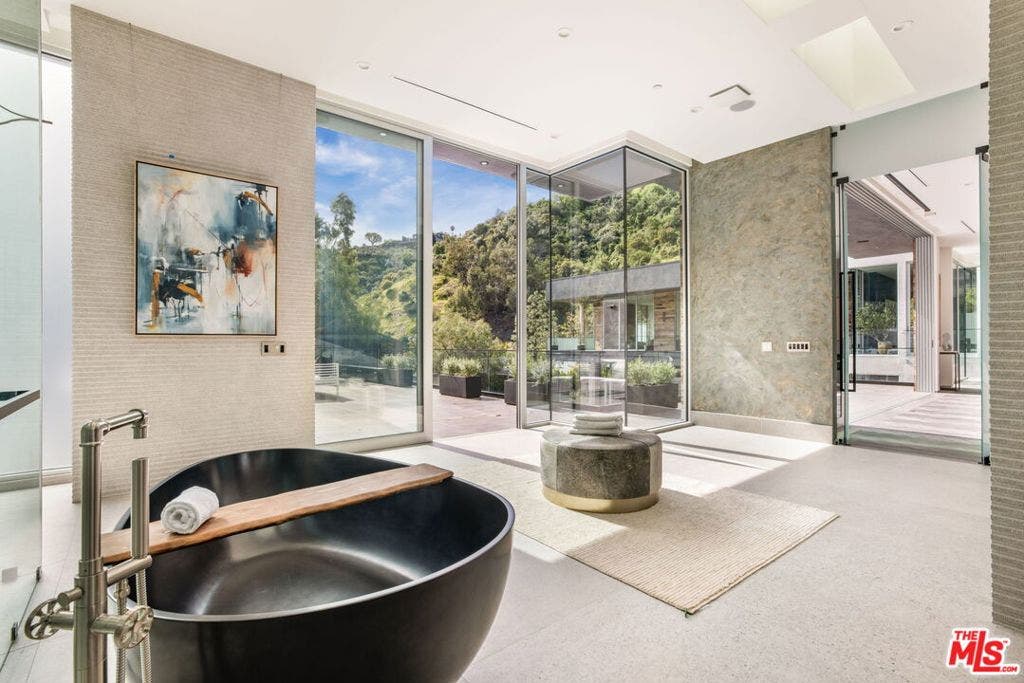 1116 Chantilly Road, Los Angeles, CA 90077 1116 Chantilly Road, Los Angeles, CA 90077