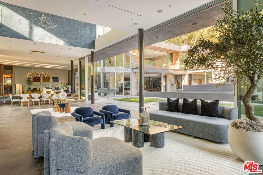 1116 Chantilly Road, Los Angeles, CA 90077 1116 Chantilly Road, Los Angeles, CA 90077