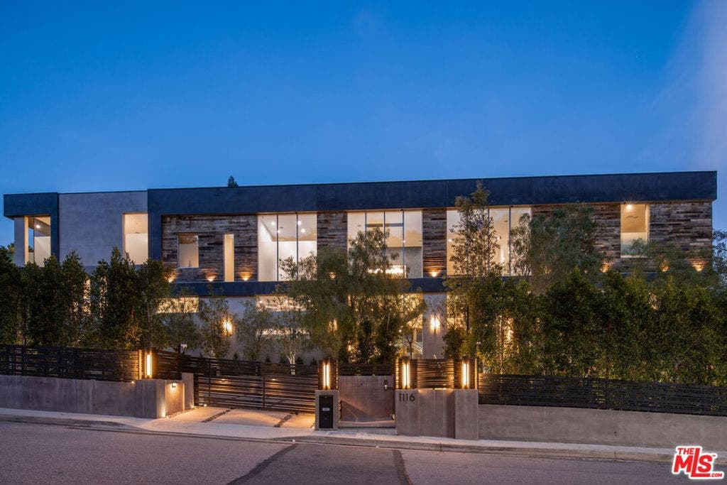 1116 Chantilly Road, Los Angeles, CA 90077 1116 Chantilly Road, Los Angeles, CA 90077