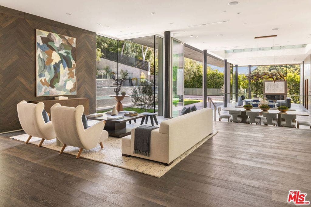 1116 Chantilly Road, Los Angeles, CA 90077 1116 Chantilly Road, Los Angeles, CA 90077