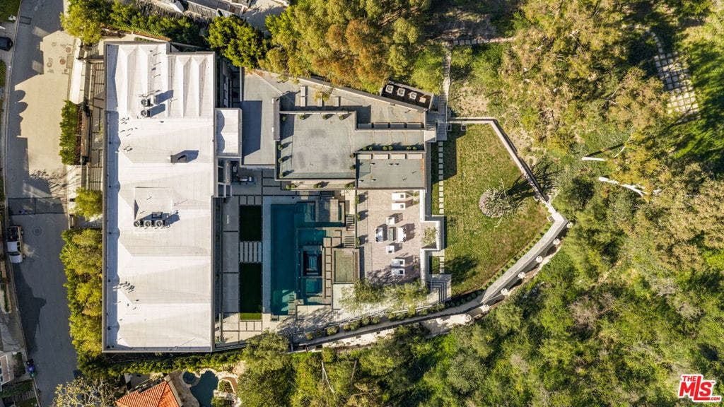 1116 Chantilly Road, Los Angeles, CA 90077 1116 Chantilly Road, Los Angeles, CA 90077