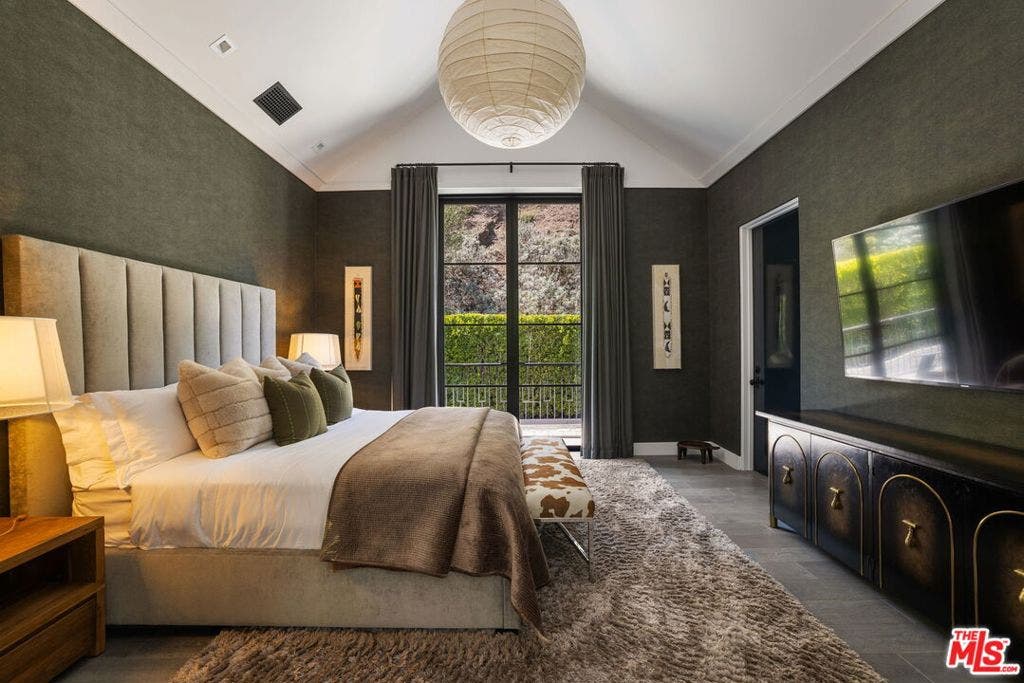 1281 Stone Canyon Road, Los Angeles, CA 90077