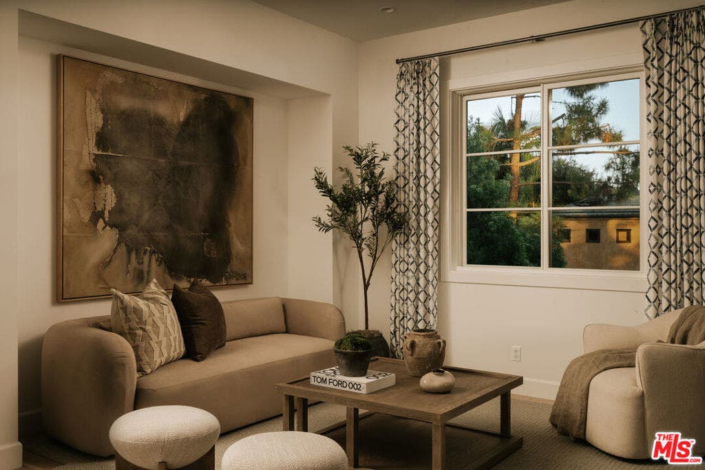 371 20th Street, Santa Monica, CA 90402