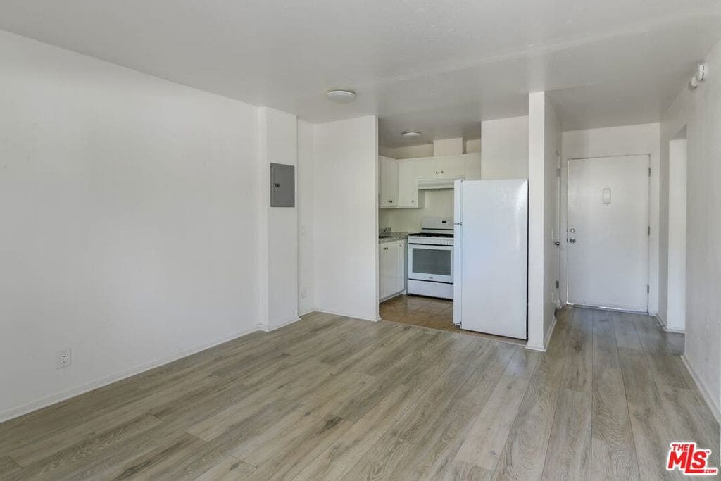 819 Wright Avenue, Pasadena, CA 91104