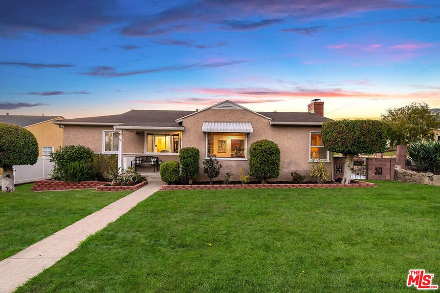 Property photo for 537 Stanford Road, Burbank, CA