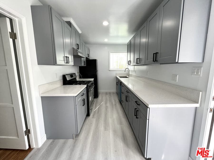 Property photo for 11768 Gateway Boulevard, Los Angeles, CA