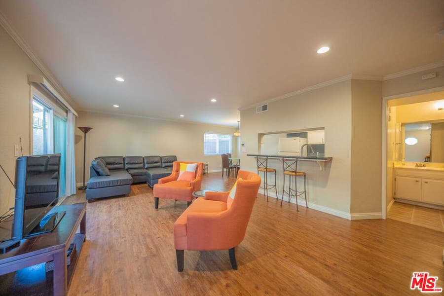 Property photo for 11120 Moorpark Street, #2, Toluca Lake, CA