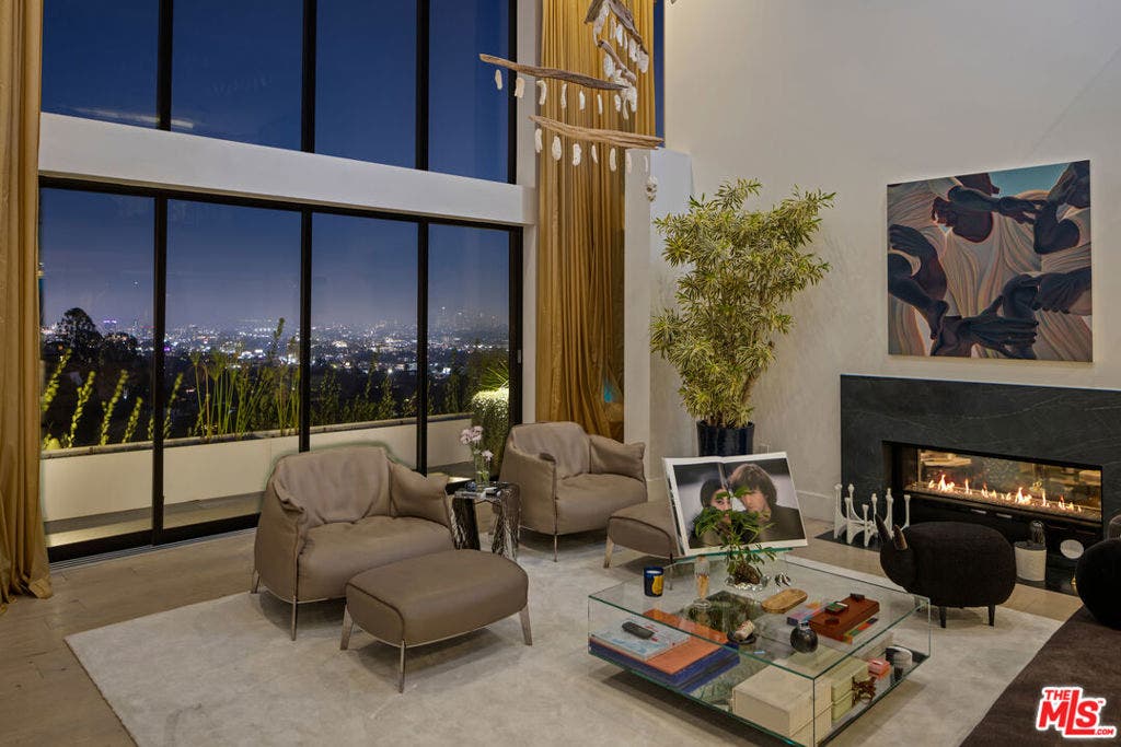 8080 Laurel View Drive, West Hollywood, CA 90069 8080 Laurel View Drive, West Hollywood, CA 90069