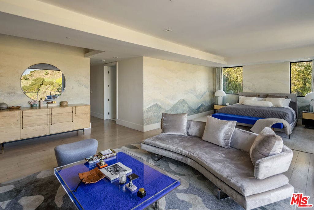 8080 Laurel View Drive, West Hollywood, CA 90069 8080 Laurel View Drive, West Hollywood, CA 90069