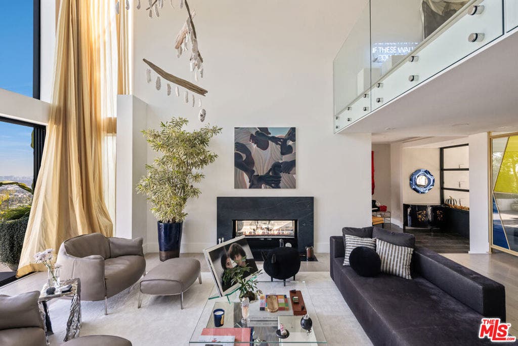 8080 Laurel View Drive, West Hollywood, CA 90069 8080 Laurel View Drive, West Hollywood, CA 90069