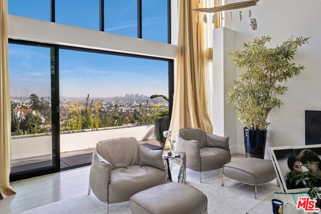 8080 Laurel View Drive, West Hollywood, CA 90069 8080 Laurel View Drive, West Hollywood, CA 90069