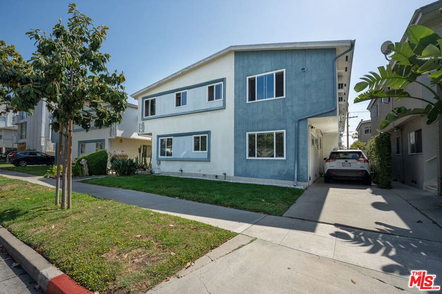 Property photo for 256 S Doheny Drive, #1, Beverly Hills, CA