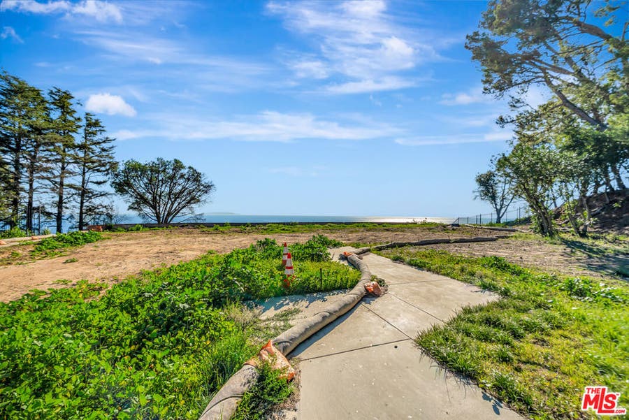 Property photo for 20940 Big Rock Drive, Malibu, CA