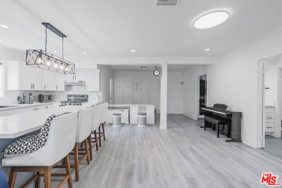 Property photo for 1032 4th Avenue, Los Angeles, CA