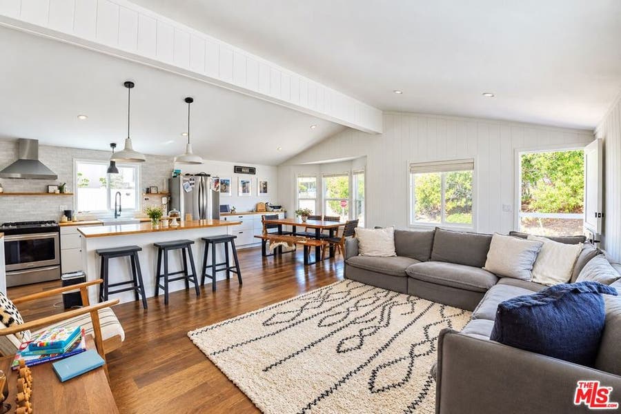 Property photo for 30473 Mulholland Highway, #Spc. 4, Agoura Hills, CA