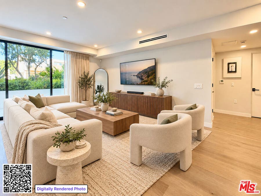 Property photo for 1017 N Croft Avenue, #105, Los Angeles, CA
