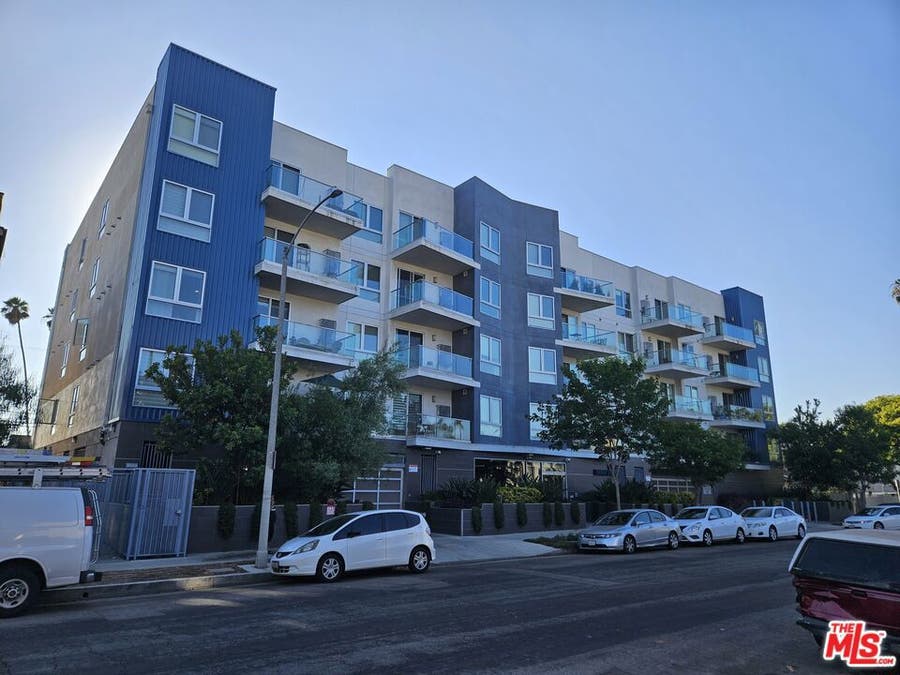 Property photo for 105 S Mariposa Avenue, #403, Los Angeles, CA