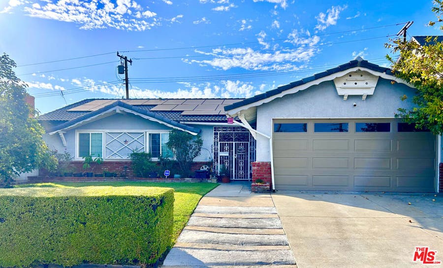 Property photo for 809 Agajanian Way, Montebello, CA