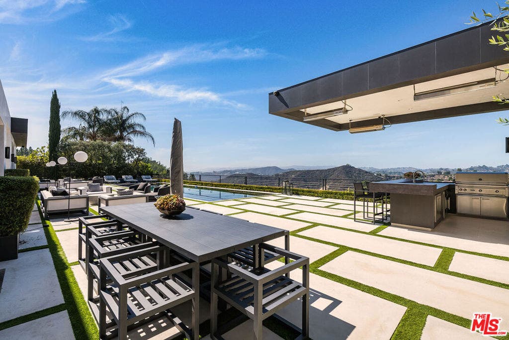 565 Evelyn Place, Beverly Hills, CA 90210