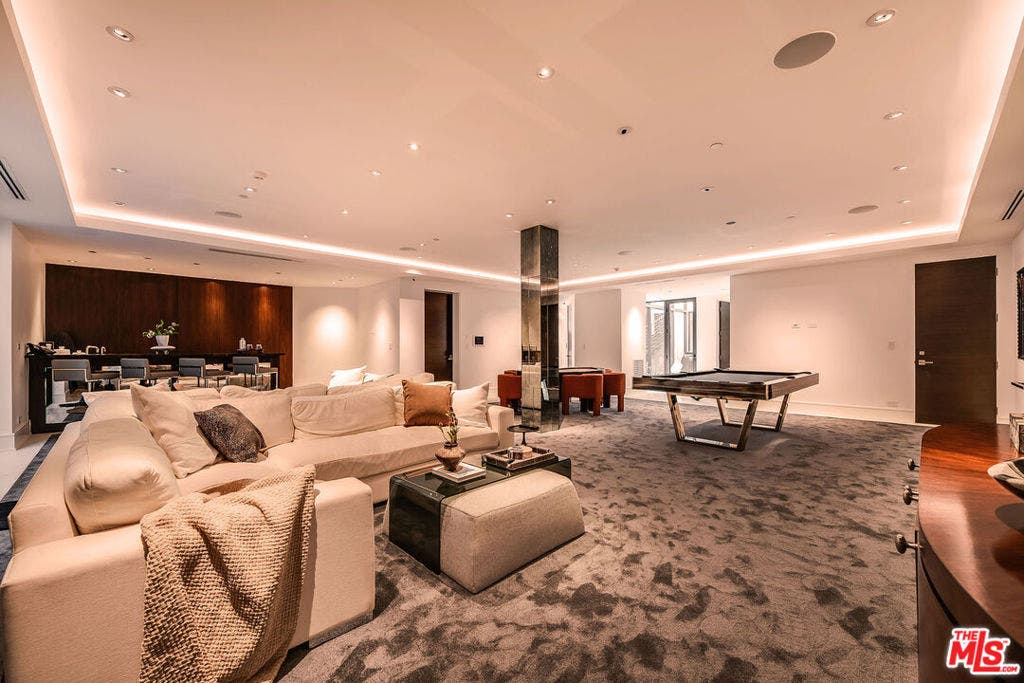 565 Evelyn Place, Beverly Hills, CA 90210