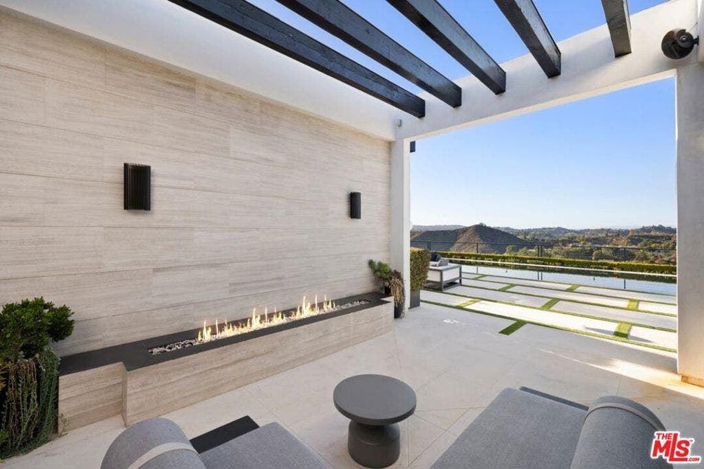 565 Evelyn Place, Beverly Hills, CA 90210
