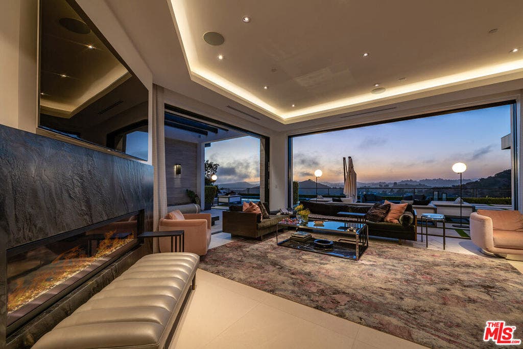 565 Evelyn Place, Beverly Hills, CA 90210