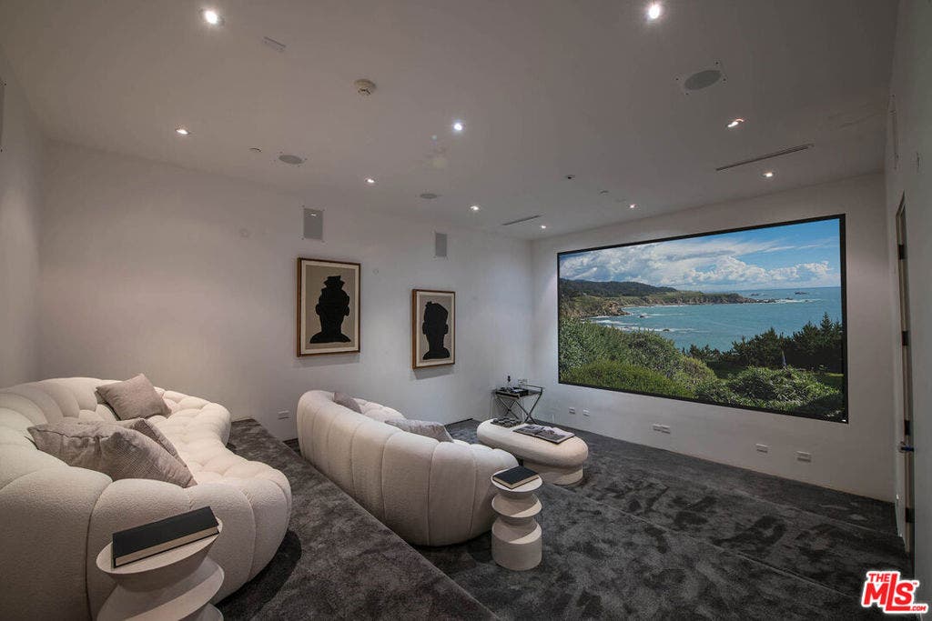 565 Evelyn Place, Beverly Hills, CA 90210