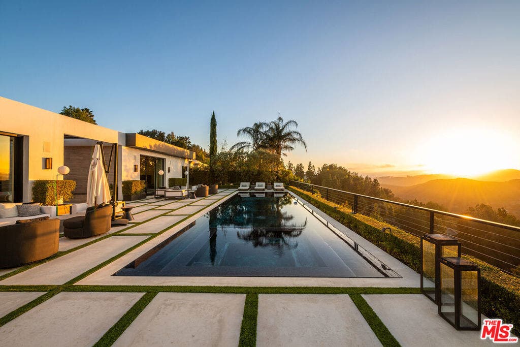 565 Evelyn Place, Beverly Hills, CA 90210