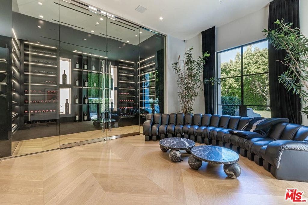 10701 Bellagio Road, Los Angeles, CA 90077