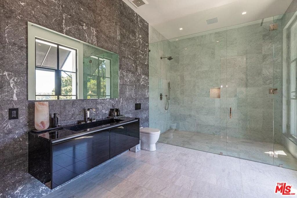 10701 Bellagio Road, Los Angeles, CA 90077