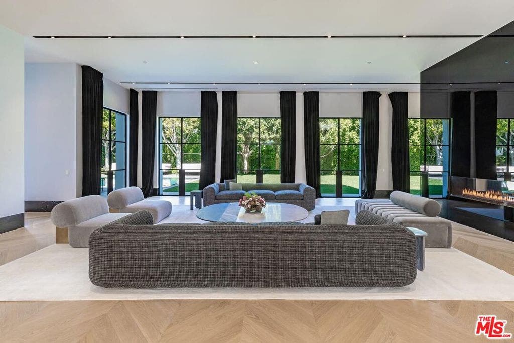 10701 Bellagio Road, Los Angeles, CA 90077