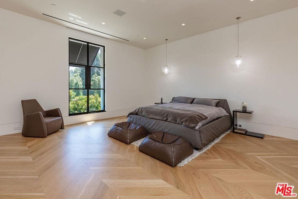 10701 Bellagio Road, Los Angeles, CA 90077