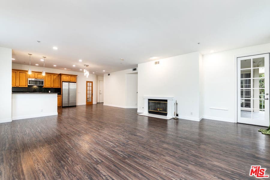 Property photo for 117 N Gale Drive, #306, Beverly Hills, CA