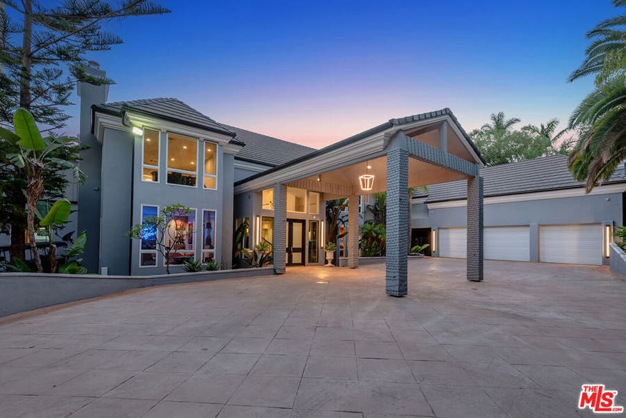 Property photo for 27551 Pacific Coast Highway, Malibu, CA