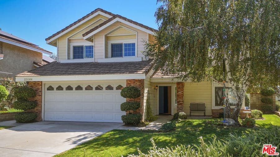 Property photo for 22064 Jodi Place, Santa Clarita, CA