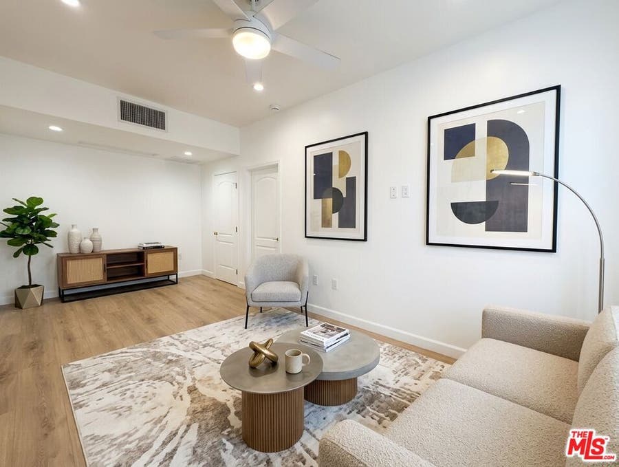 Property photo for 816 N Mccadden Place, Los Angeles, CA