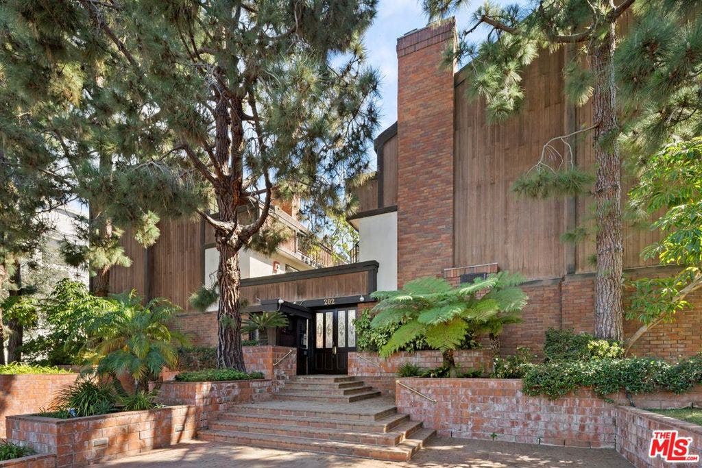202 San Vicente Boulevard, #12, Santa Monica, CA 90402 202 San Vicente Boulevard, #12, Santa Monica, CA 90402