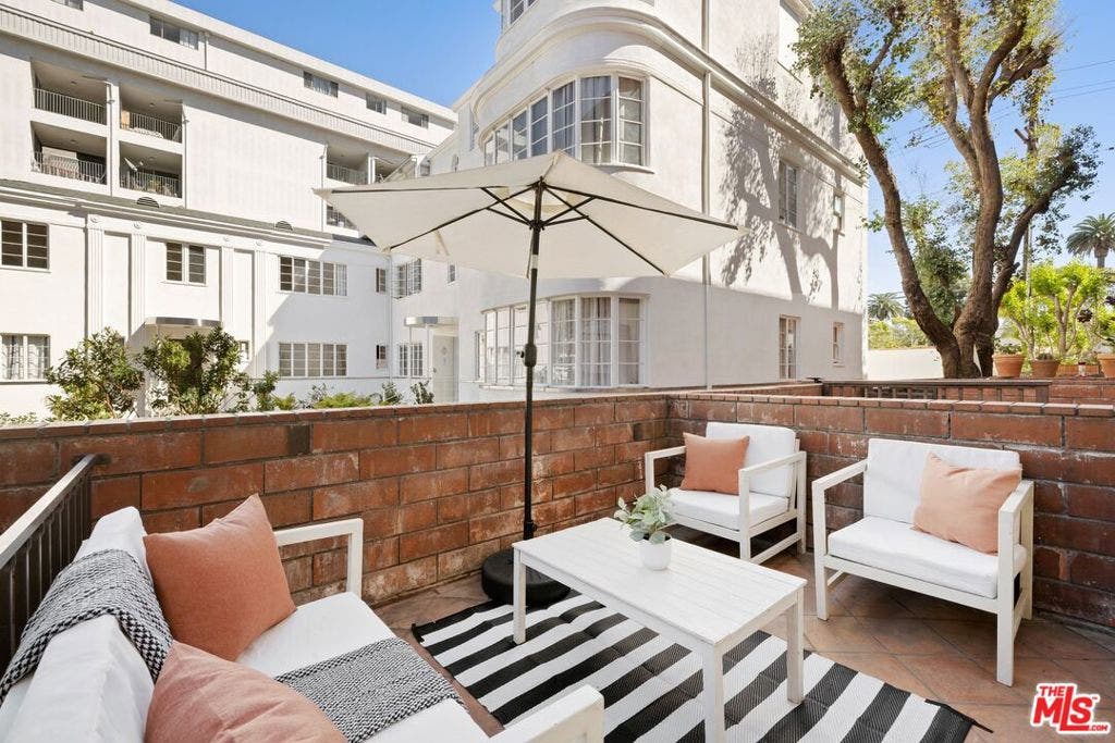 202 San Vicente Boulevard, #12, Santa Monica, CA 90402 202 San Vicente Boulevard, #12, Santa Monica, CA 90402