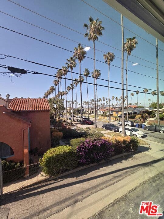 Property photo for 5353 S Harcourt Avenue, #5353 1/2, Windsor Hills, CA