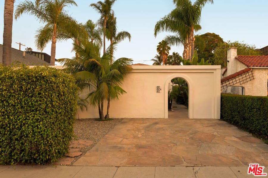Property photo for 810 Indiana Avenue, Venice, CA