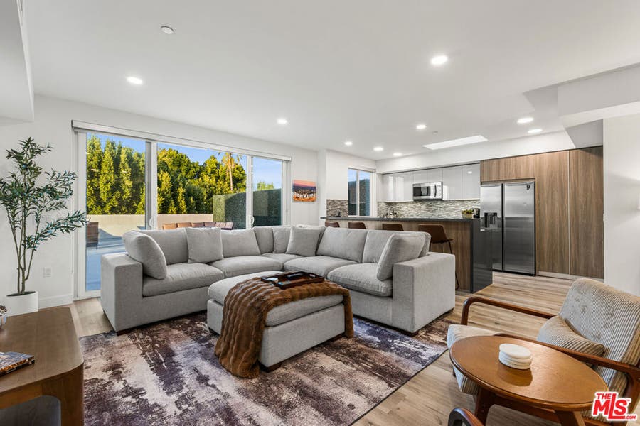 Property photo for 4806 Sylmar Ave PENTHOUSE, #PH2, Sherman Oaks, CA