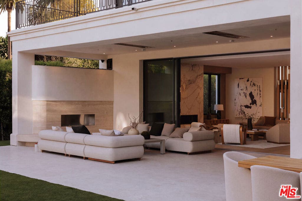 716 N Bedford Drive, Beverly Hills, CA 90210