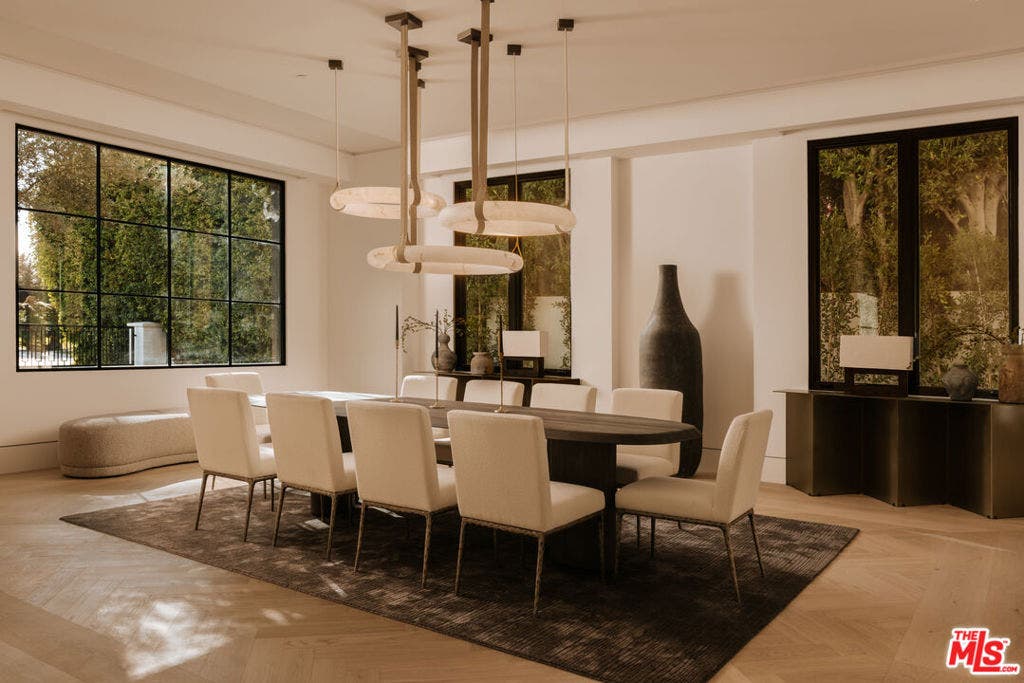716 N Bedford Drive, Beverly Hills, CA 90210