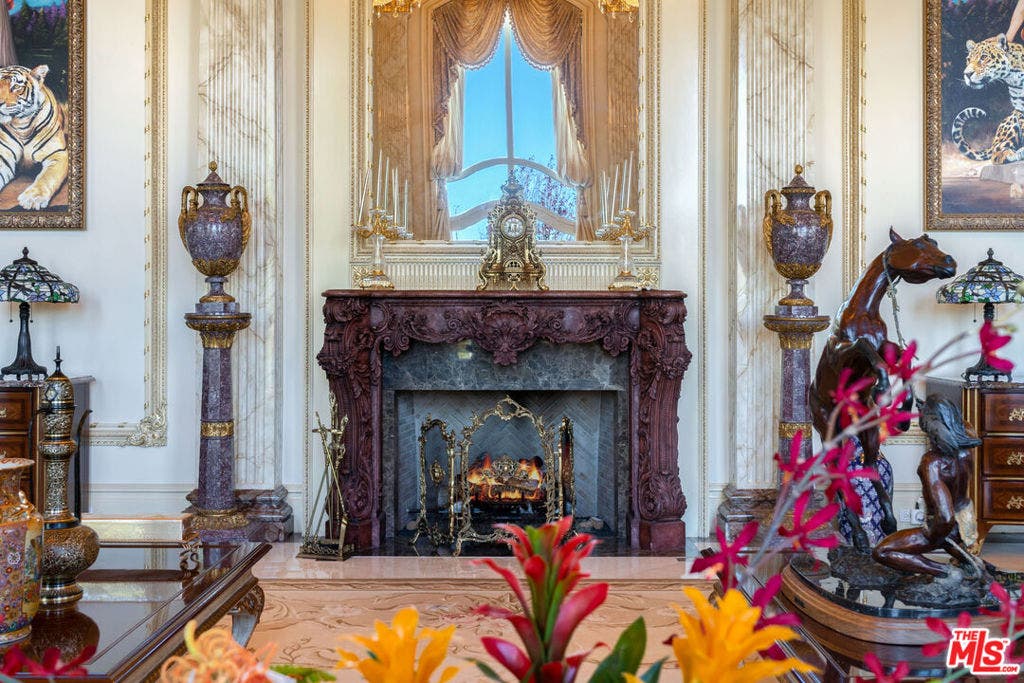 900 W Stafford Road, Thousand Oaks, CA 91361