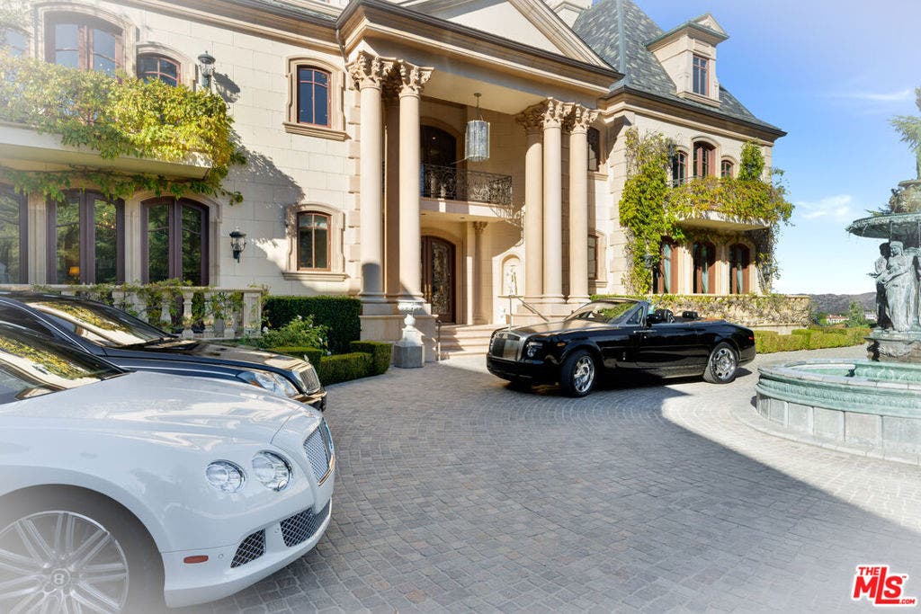 900 W Stafford Road, Thousand Oaks, CA 91361