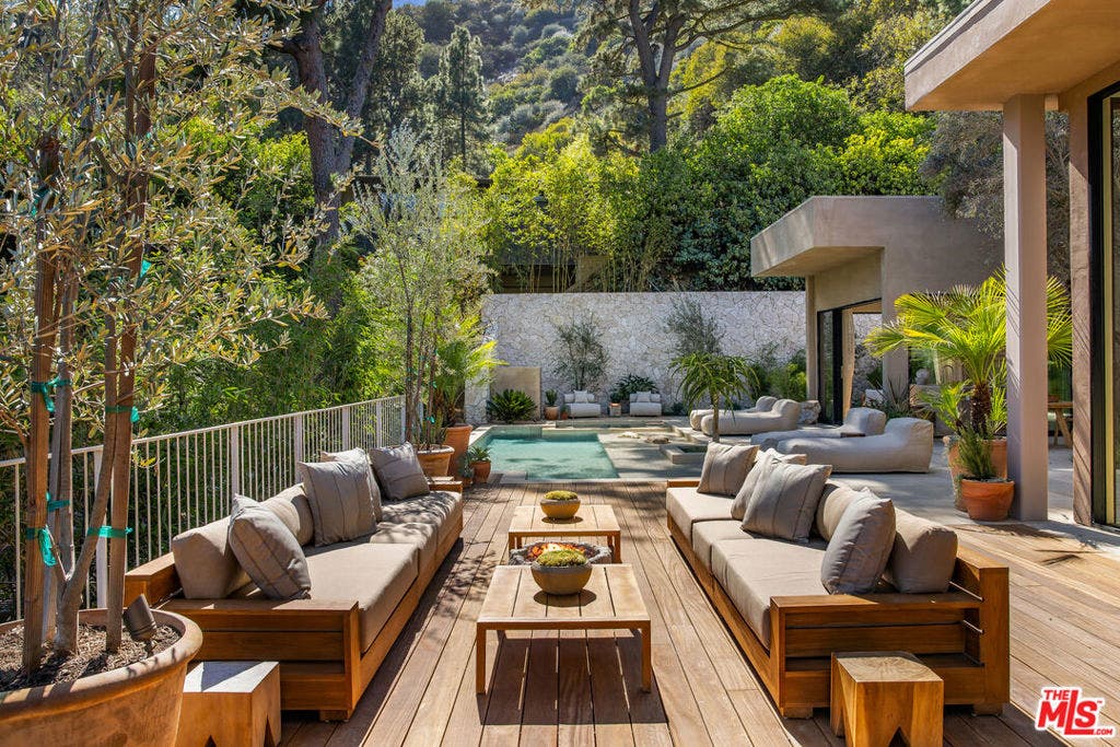 2267 Betty Lane, Beverly Hills, CA 90210
