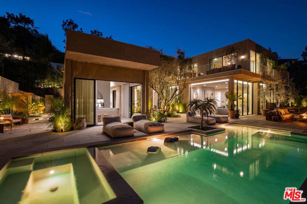 2267 Betty Lane, Beverly Hills, CA 90210