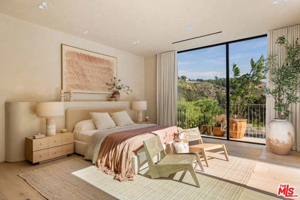 2267 Betty Lane, Beverly Hills, CA 90210