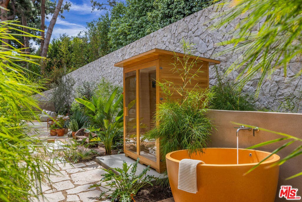 2267 Betty Lane, Beverly Hills, CA 90210